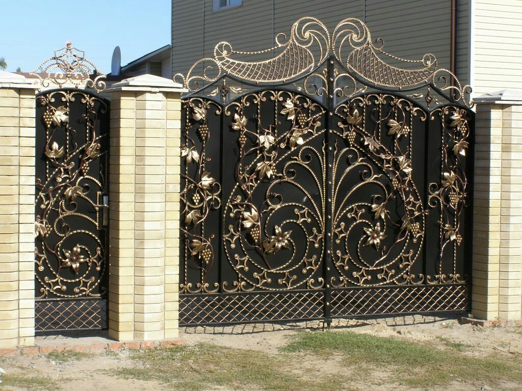 Кованые ворота для Вашего дома